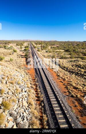 Die berühmte Ghan Railway in der Nähe von Alice Springs erstreckt sich bis hin zu Darwin im Northern Territory, Australien Stockfoto