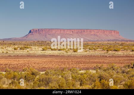 Blick von lasseter Hwy von Mount Connor Lookout im Northern Territory, Australien Stockfoto