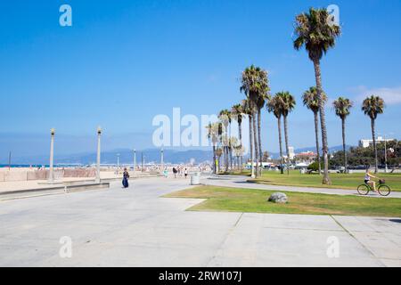 Los Angeles, USA, 9. August 2015: Santa Monica Beach an einem warmen, sonnigen Sommertag Stockfoto