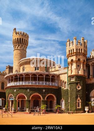 Bangalore Palace ist ein britischer Stil Palace in Bangalore City in Karnataka, Indien Stockfoto