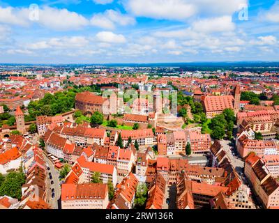 Nürnberger Altstadt Luftpanorama. Nürnberg ist die zweitgrößte Stadt des bayerischen Bundesstaates in Deutschland. Stockfoto