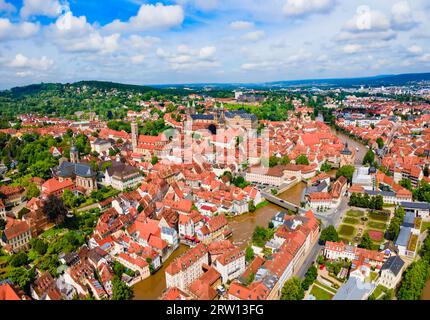 Bamberger Altstadt Luftpanorama. Bamberg ist eine Stadt an der Regnitz in Oberfranken, Bayern in Deutschland. Stockfoto