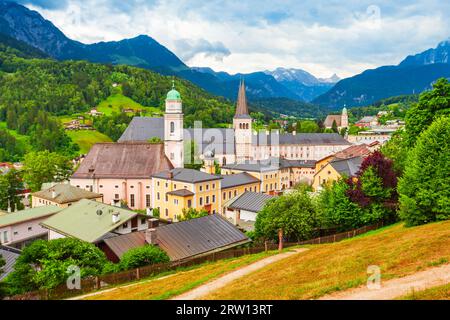 Die Stadt Berchtesgaden aus der Vogelperspektive im bayerischen Raum Stockfoto