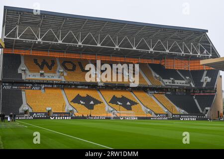 Wolverhampton, Großbritannien. September 2023. Allgemeine Ansicht von Molineux Stadium, Heimstadion von Wolverhampton Wandererswährend des Premier League Spiels Wolverhampton Wanderers vs Liverpool in Molineux, Wolverhampton, Großbritannien, 16. September 2023 (Foto: Mike Jones/News Images) in Wolverhampton, Großbritannien am 16. September 2023. (Foto: Mike Jones/News Images/SIPA USA) Credit: SIPA USA/Alamy Live News Stockfoto