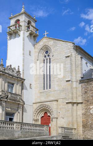 Lugo, Spanien, 6. September 2023: Blick auf die Kirche San Pedro in Lugo, Spanien Stockfoto