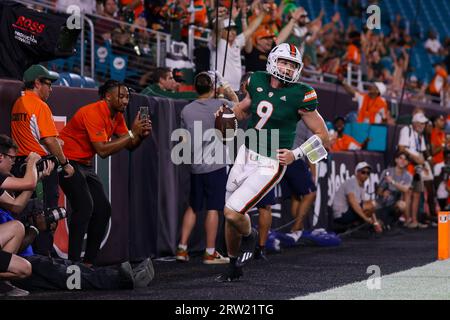 Canes QB Tyler Van Dyke, Miami Hurricanes 48 V Bethune Cookman, NCAA, 7, 14. September 2023, Hard Rock Stadium, Foto: Chris Arjoon/Credit Stockfoto