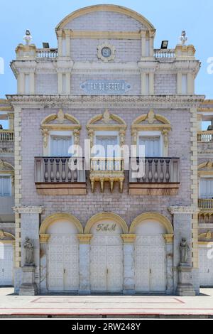 Teatro Heredia offiziell bekannt als Teatro Adolfo in Cartagena, Kolumbien. Stockfoto