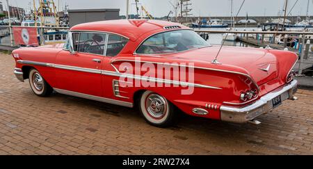 Lelystad, Niederlande, 18.06.2023, Rückansicht des klassischen Chevrolet Impala aus dem Jahr 1958 beim National Oldtimer Day Stockfoto