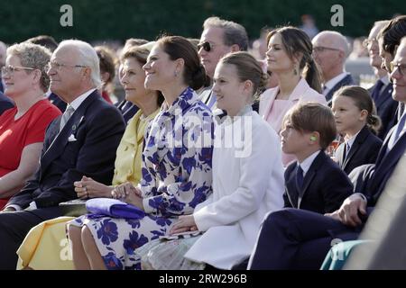 Stockholm, Schweden. September 2023. König Carl XVI Gustaf, Königin Silvia, Kronprinzessin Victoria, Prinzessin Estelle, Prinz Oscar und Prinz Daniel beim Jubiläumskonzert auf Norrbro in Stockholm, Schweden, am 16. September 2023, im Zusammenhang mit den Feierlichkeiten zum 50. Jahrestag der Thronbesteigung von König Carl XVI Gustaf.Foto: Henrik Gustafsson Nicander/TT/Code 10510 Credit: TT News Agency/Alamy Live News Stockfoto