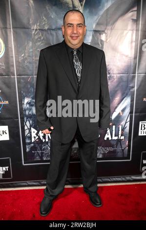 Dennis Pank bei der Premiere des Kinofilms „Under US All“ im Laemmle Town Center 5. Los Angeles, 14.09.2023 Stockfoto