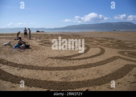 Dubrovnik, Kroatien. September 2023. Das dritte SandArt Neretva Festival fand am 16. September 2023 in Ploce, Kroatien, statt. Zum dritten Mal in Folge, am Zusammenfluss des herrlichen Flusses Neretva mit der Adria, trifft ein einzigartiges Festival Künstler aus Kroatien in den Bereichen bildende Kunst und Performance. Foto: Grgo Jelavic/PIXSELL Credit: Pixsell/Alamy Live News Stockfoto