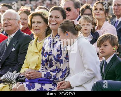 Stockholm, Schweden. September 2023. König Carl XVI Gustaf, Königin Silvia, Kronprinzessin Victoria, Prinzessin Estelle, Prinz Oscar und Prinz Daniel beim Jubiläumskonzert auf Norrbro in Stockholm, Schweden, am 16. September 2023, im Zusammenhang mit den Feierlichkeiten zum 50. Jahrestag der Thronbesteigung von König Carl XVI Gustaf.Foto: Henrik Gustafsson Nicander/TT/Code 10510 Credit: TT News Agency/Alamy Live News Stockfoto