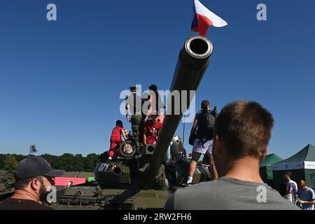 Mosnov, Tschechische Republik. September 2023. Erster Tag der NATO-Tage in Ostrava und der Tage der tschechischen Luftwaffe, größte Sicherheitsmesse in Europa auf dem Flughafen Mosnov, Tschechische Republik, 16. September 2023. Bildnachweis: Jaroslav Ozana/CTK Photo/Alamy Live News Stockfoto