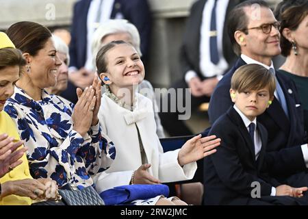 Kronprinzessin Victoria, Prinzessin Estelle, Prinz Oscar und Prinz Daniel beim Jubiläumskonzert auf Norrbro in Stockholm, Schweden, am 16. September 2023, im Zusammenhang mit der 50-jährigen Thronbesteigung von König Carl XVI. Gustaf. Foto: Jonas Ekströmer / TT / Code 10030 Stockfoto