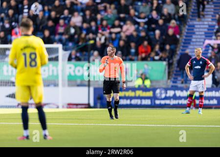 Falkirk, Schottland. 16. September 2023. Colin Steven übernimmt das Spiel Falkirk vs Queen of the South, Cinch League One Credit: Raymond Davies / Alamy Live News Stockfoto