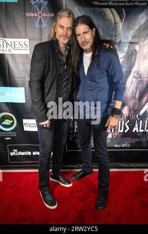 Yan Birch und Billy Wirth bei der Premiere des Kinofilms „Under US All“ im Laemmle Town Center 5. Los Angeles, 14.09.2023 Stockfoto