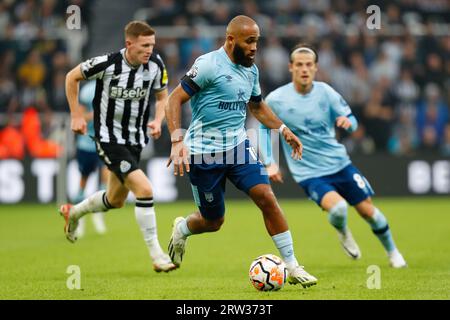 Newcastle, Großbritannien. September 2023. 16. September 2023; St James' Park, Newcastle, England; Premier League Football, Newcastle United gegen Brentford; Bryan Mbeumo von Brentford Credit: Action Plus Sports Images/Alamy Live News Stockfoto