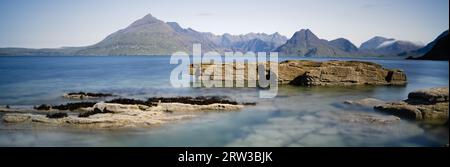 Elgol Skye Schottland. Cullin Hills Ab Elgol Beach Stockfoto