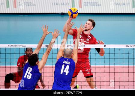 Rom, Italien. September 2023. Jakub Kochanowski aus Polen während des CEV EuroVolley Men-Endspiels 2023 zwischen Italien und Polen im Palazzetto dello Sport in Rom (Italien), 16. September 2023. Quelle: Insidefoto di andrea staccioli/Alamy Live News Stockfoto