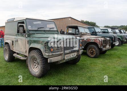 September 2023. Newbury Show kehrte heute zum ersten Mal seit der Pandemie zurück. Die Veranstaltung fand am Wochenende des 16. Und 17. September auf dem Newbury Showground, Berkshire, England, nach einer dreijährigen Lücke statt. Die Show, auch Royal County of Berkshire Show genannt, wurde von der Newbury & District Agricultural Society organisiert und war gut besucht. Eine Anzeige von Landrovern Stockfoto