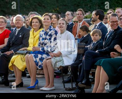 Stockholm, Schweden. September 2023. König Carl Gustaf und Königin Sylvia von Schweden, Kronprinzessin Victoria, Prinz Daniel, Prinzessin Estelle und Prinz Oscar von Schweden, Prinz Carl Philip, Prinzessin Sofia und Prinz Alexander von Schweden am 16. September 2023 in Stockholm, um an einem Jubiläumskonzert auf Norrbro teilzunehmen, organisiert von der Stadt Stockholm anlässlich des 50. Jubiläums von König Carl Gustaf: Albert Nieboer/Netherlands OUT/Point de Vue OUT/dpa/Alamy Live News Stockfoto