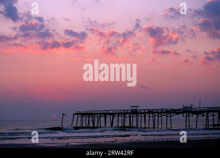 Jacksonville Beach Pier Dawn, Jacksonville Beach, Florida Stockfoto