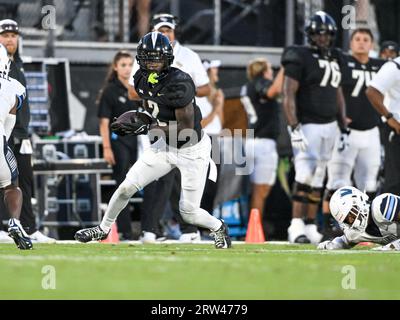Orlando, FL, USA. September 2023. UCF Wide Receiver Kobe Hudson (2) während des 1. Halbjahres-NCAA-Fußballspiels zwischen Villanova Wildcats und den UCF Knights im FBC Mortgage Stadium in Orlando, FL. Romeo T Guzman/CSM/Alamy Live News Stockfoto