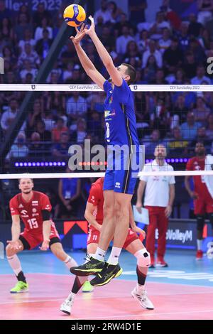 Rom, Italien. September 2023. Simone Giannelli aus Italien während des Finalspiels Italien gegen Polen gültig für die Männer-Volleyball-Europameisterschaft im Palazzo dello Sport am 16. September 2023 in Rom, Italien Photographer01 Credit: Independent Photo Agency/Alamy Live News Stockfoto
