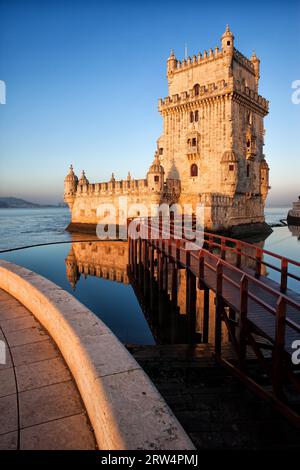 Belem-Turm am Fluss Tejo, berühmtes Wahrzeichen der Stadt in Lissabon, Portugal Stockfoto