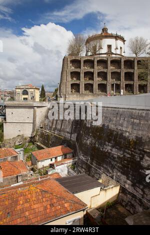 Augustinerkloster Serra do Pilar auf einem Hügel in Porto, Portugal Stockfoto