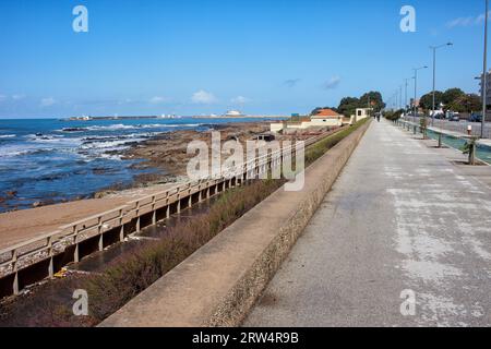 Promenade entlang des Atlantiks in Porto, Portugal Stockfoto