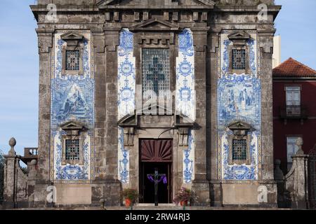 Kirche Saint Ildefonso (Igreja de Santo Ildefonso) historische Fassade in Porto, Porto, Portugal, barocke Architektur des 18. Jahrhunderts Stockfoto