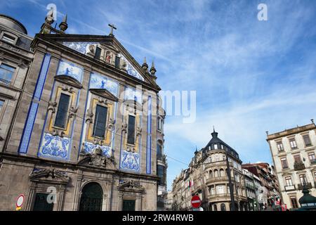 Portugal, Porto, Saint Anthony Church (Igreja de Santo Antonio) im Zentrum der Stadt, barocke Fassade Stockfoto