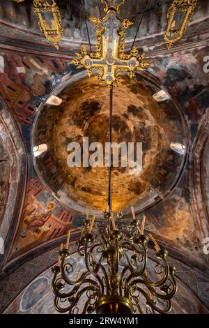 Inneneinrichtung, Altar, Fresken, Kloster Moni Thari in der Nähe von Laerma aus dem 12. Jahrhundert, dem Heiligen Michael, einer der wichtigsten Ordensleute Stockfoto