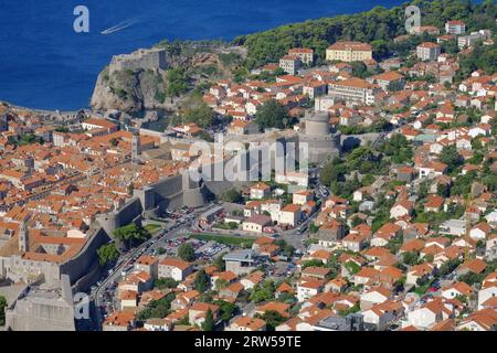 Stadtmauern der mittelalterlichen Stadt Dubrovnik, Kroatien Stockfoto