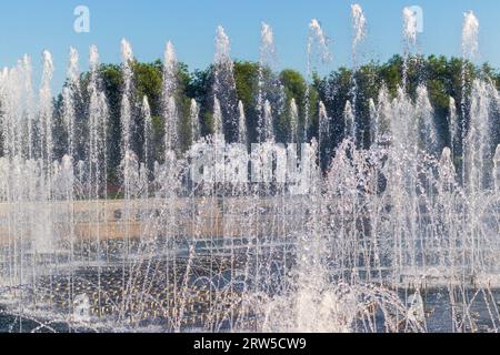 Nahaufnahme des Brunnens im Park Stockfoto