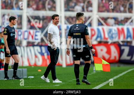 Buenos Aires, Argentinien. September 2023. Fernando Gago Renntrainer, der während des Spiels zwischen San Lorenzo vs. Racing als Teil der Copa de la Liga 2023 im Pedro Bidegain Stadium gesehen wurde. Endstand: San Lorenzo 1:1. Quelle: SOPA Images Limited/Alamy Live News Stockfoto