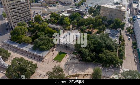 San Antonio, TX, USA. September 2023. 15. September 2023-San Antonio, TX: Luftaufnahme der historischen spanischen Mission The Alamo in San Antonio, Texas. (Bild: © Walter G Arce SR Grindstone Medi/ASP) NUR REDAKTIONELLE VERWENDUNG! Nicht für kommerzielle ZWECKE! Stockfoto