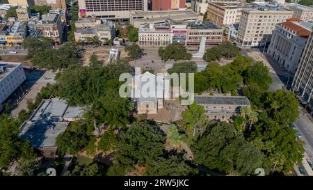 San Antonio, TX, USA. September 2023. 15. September 2023-San Antonio, TX: Luftaufnahme der historischen spanischen Mission The Alamo in San Antonio, Texas. (Bild: © Walter G Arce SR Grindstone Medi/ASP) NUR REDAKTIONELLE VERWENDUNG! Nicht für kommerzielle ZWECKE! Stockfoto