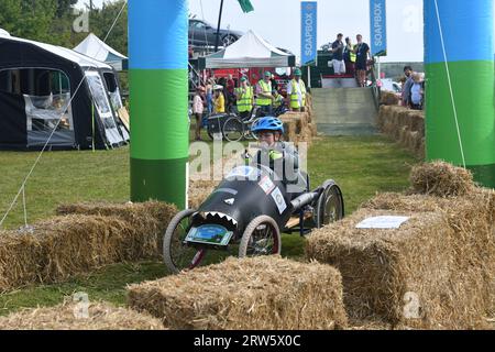 Seifendose Derby. Kids Go Kart Challenge. Kop Hill Climb 2023. Klassisches Motorsport-Event in Princes Risborough, Buckinghamshire. Kinder. UK Stockfoto