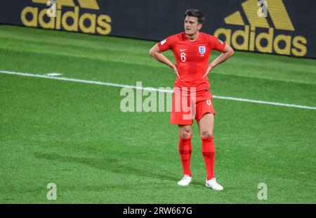 Moskau, Russland – 3. Juli 2018. Der englische Fußballnationalspieler Harry Maguire im Achtelfinale der Weltmeisterschaft 2018 gegen Kolumbien und England. Stockfoto