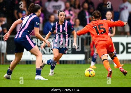 London, Großbritannien. September 2023. London, England, 17. September 2023: Phoebe Read (15 Dulwich Hamlet) in Aktion während des Spiels der Premier League der London and South East Regional Womens zwischen Dulwich Hamlet und Millwall im Champion Hill in London, England. (Liam Asman/SPP) Credit: SPP Sport Press Photo. Alamy Live News Stockfoto