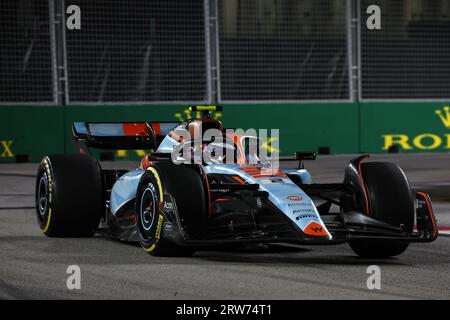Singapur, Singapur. September 2023. Logan Sargeant (USA) Williams Racing FW45. Formel-1-Weltmeisterschaft, Rd 16, Singapur Grand Prix, Sonntag, 17. September 2023. Marina Bay Street Circuit, Singapur. Quelle: James Moy/Alamy Live News Stockfoto