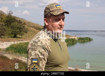 Nicht exklusiv: PECHENIHY, UKRAINE - 12. SEPTEMBER 2023 - Andrii (Balu), ein Soldat eines separaten Territorialverteidigungsbataillons, ist auf dem F abgebildet Stockfoto