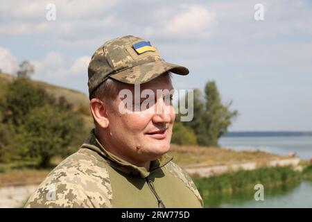 Nicht exklusiv: PECHENIHY, UKRAINE - 12. SEPTEMBER 2023 - Andrii (Balu), ein Soldat eines separaten Territorialverteidigungsbataillons, ist auf dem F abgebildet Stockfoto