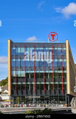 Pontypridd, Wales - 12. September 2023: Außenansicht des Hauptquartiers von Transport for Wales im Stadtzentrum. Stockfoto