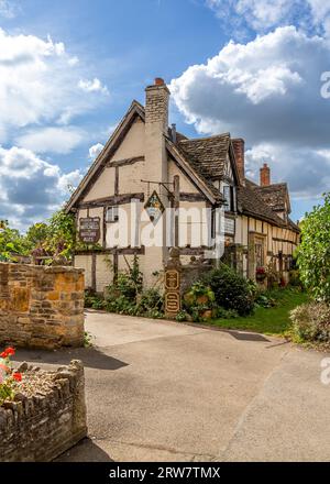Das Spukhotel Fleece Inn Pub in Worcestershire, Bretforton. Stockfoto