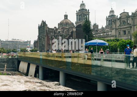 Mexiko-Stadt, Mexiko - 11. Mai 2023: Blick auf die antike aztekische Ausgrabungsstätte im Museo Templo Mayor. Hochwertige Fotos Stockfoto