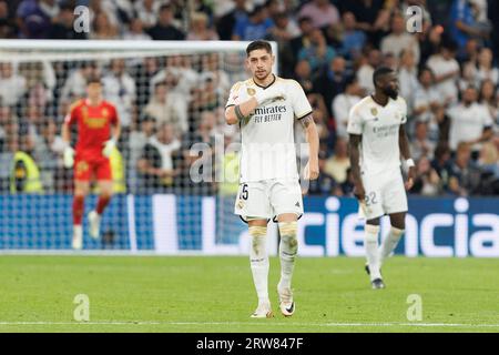 Madrid, Spanien. September 2023. Santiago Bernabéu Stadion MADRID, SPANIEN - 17. SEPTEMBER: Federico Valverde von Real Madrid feiert ein Tor beim Spiel der LaLiga EA Sports 2023/24 zwischen Real Madrid und Real Sociedad im Santiago Bernabeu Stadion in Madrid am 17. SEPTEMBER 2023. (Foto: Guille Martinez) GM (Guillermo Martinez/SPP) Credit: SPP Sport Press Photo. Alamy Live News Stockfoto