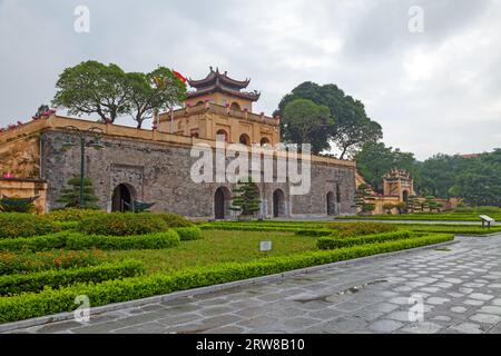 Die Kaiserliche Zitadelle von Thang Long (Vietnamesisch Hoàng thành Thăng Long/皇城昇龍) befindet sich im Zentrum von Hanoi, Vietnam. Es ist auch als Hanoi CIT bekannt Stockfoto